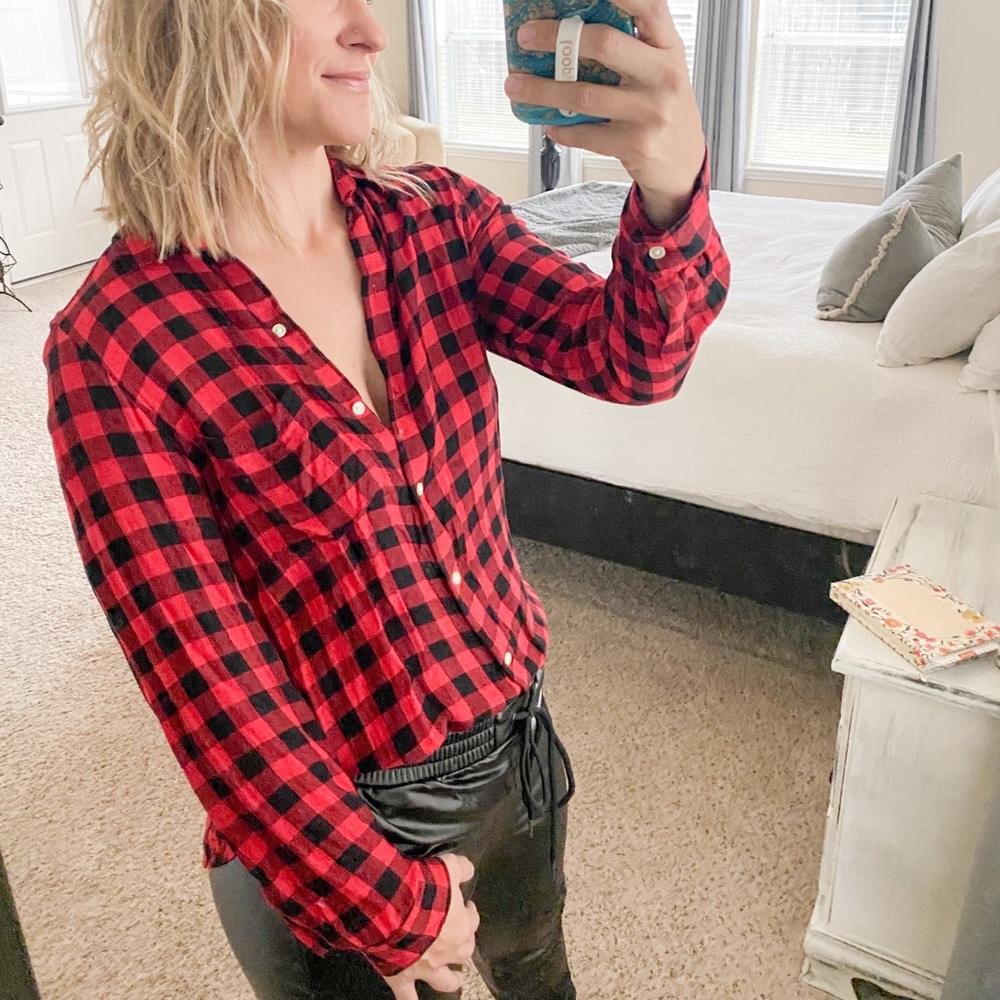 🛑 SOLD Old Navy Classic Shirt Size M